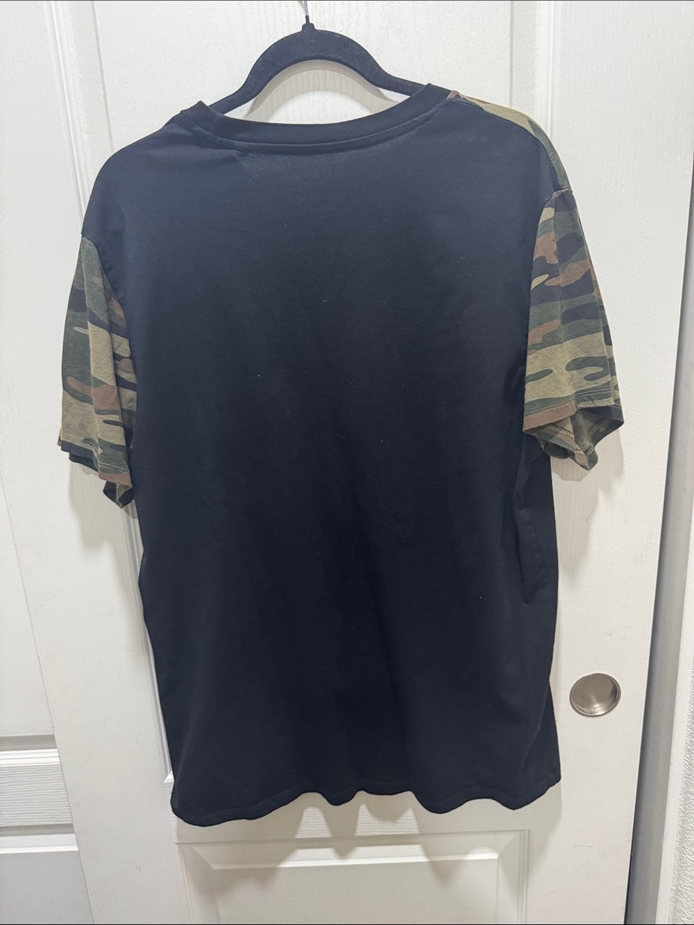 Guess Los Angeles Camo Embroidered Logo Tee XXL - Picture 5 of 6